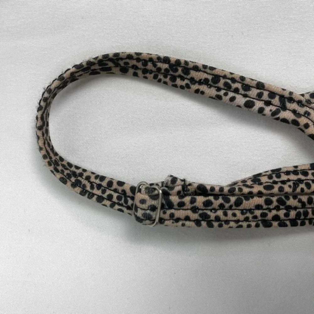 Cheetah Print Vneck Crop Tank - Picture 4 of 6